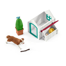 Load image into Gallery viewer, SCHLEICH Horse Club Hannah's Guest Horses with Ruby the Dog (42458)