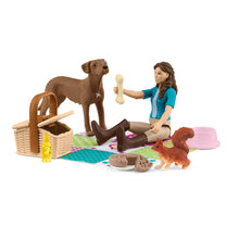 Load image into Gallery viewer, SCHLEICH Horse Club Picnic with Lisa Toy Playset - 42746