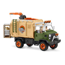 Load image into Gallery viewer, SCHLEICH Wild Life Animal Rescue Large Truck with Toy Figures & Accessories (42475)