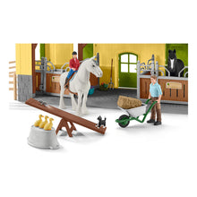 Load image into Gallery viewer, SCHLEICH Farm World Children's Horse Stable with Accessories, Unisex, Ages Three Years and Above, Multi-colour (42485)