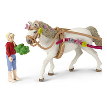 Load image into Gallery viewer, SCHLEICH Horse Club Small Carriage for the Big Horse Show Playset, 5 to 12 Years (42467)