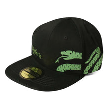 Load image into Gallery viewer, HARRY POTTER Wizards Unite Slytherin Logo & Symbol Snapback Baseball Cap (SB107336HPT)