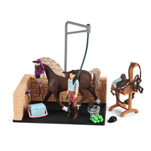Load image into Gallery viewer, SCHLEICH Horse Club Washing Area with Horse Club Emily & Luna Toy Playset, Unisex, 5 to 12 Years, Multi-colour (42438)