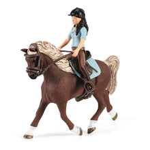 Load image into Gallery viewer, SCHLEICH Horse Club Washing Area with Horse Club Emily & Luna Toy Playset, Unisex, 5 to 12 Years, Multi-colour (42438)