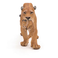 Load image into Gallery viewer, PAPO Wild Animal Kingdom Lioness with Cub Toy Figure, Three Years or Above, Tan (50043)