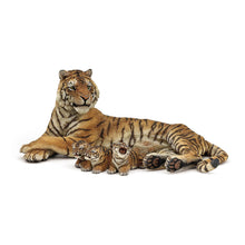 Load image into Gallery viewer, PAPO Wild Animal Kingdom Lying Tigress Nursing Toy Figure, Three Years or Above, Multi-colour (50156)