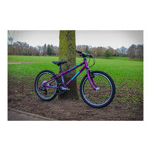 Load image into Gallery viewer, Squish 20-inch Kids Bike - Purple
