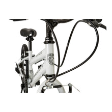 Load image into Gallery viewer, Falcon Starlight 20-inch Kids Hybrid Bike - White
