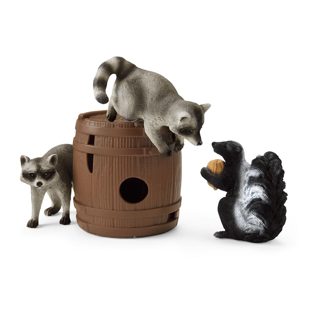 SCHLEICH Wild Life Nutty Mischief Toy Playset (42596)