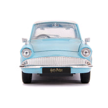 Load image into Gallery viewer, HARRY POTTER 1959 Ford Anglia 1:24 Die Cast Vehicle with Figure (253185002)
