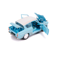 Load image into Gallery viewer, HARRY POTTER 1959 Ford Anglia 1:24 Die Cast Vehicle with Figure (253185002)
