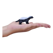 Load image into Gallery viewer, MOJO Wildlife &amp; Woodland Honey Badger Male Toy Figure (387181)
