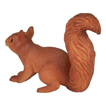 Load image into Gallery viewer, MOJO Wildlife &amp; Woodland Squirrel Running Toy Figure - 387032
