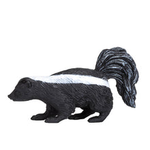 Load image into Gallery viewer, MOJO Wildlife &amp; Woodland Skunk Toy Figure - 387034
