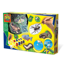 Load image into Gallery viewer, SES CREATIVE Children&#39;s Scary Animals Glow-in-the-Dark Casting and Painting Set, Unisex, 5 to 12 Years, Multi-colour (01153)
