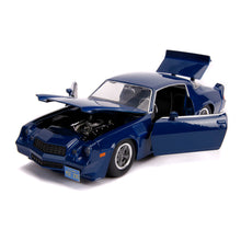 Load image into Gallery viewer, STRANGER THINGS Hollywood Rides Billy&#39;s 1979 Chevy Camaro Z28 Die-cast Toy Muscle Sports Car with Collectors Coin, 1:24 Scale (253255002)
