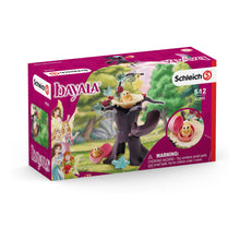 Load image into Gallery viewer, SCHLEICH Bayala Hatching Owl Chicks Toy Figure Set, 5 to 12 Years, Multi-colour (42525)
