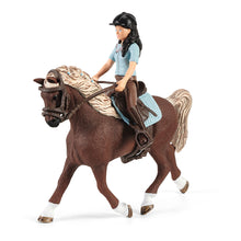 Load image into Gallery viewer, SCHLEICH Horse Club Washing Area with Horse Club Emily &amp; Luna  Toy Playset, Unisex, 5 to 12 Years, Multi-colour (42438)
