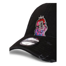 Load image into Gallery viewer, MINIONS Groovy Distressed Curved Bill Cap, Black (BA464462DSP)
