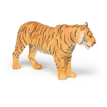 Load image into Gallery viewer, PAPO Large Figurines Large Tigress Toy Figure (50178)
