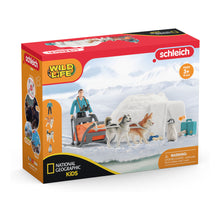 Load image into Gallery viewer, SCHLEICH Wild Life National Geographic Kids Antarctic Expedition Toy Playset (42624)

