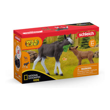 Load image into Gallery viewer, SCHLEICH Wild Life National Geographic Kids Moose with Calf Toy Figure (42603)
